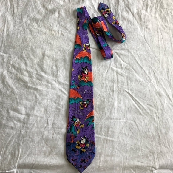 Vintage Silk Mickey Mouse Disney Tie - Picture 4 of 6